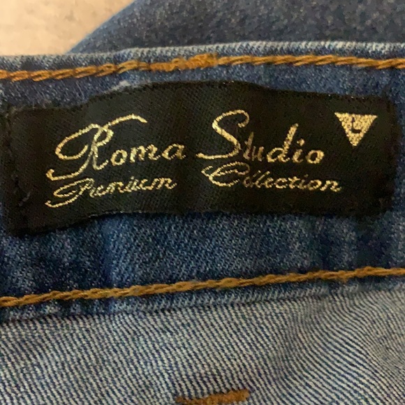 Roma Studio | Denim Button Skirt Size L - Picture 4 of 5